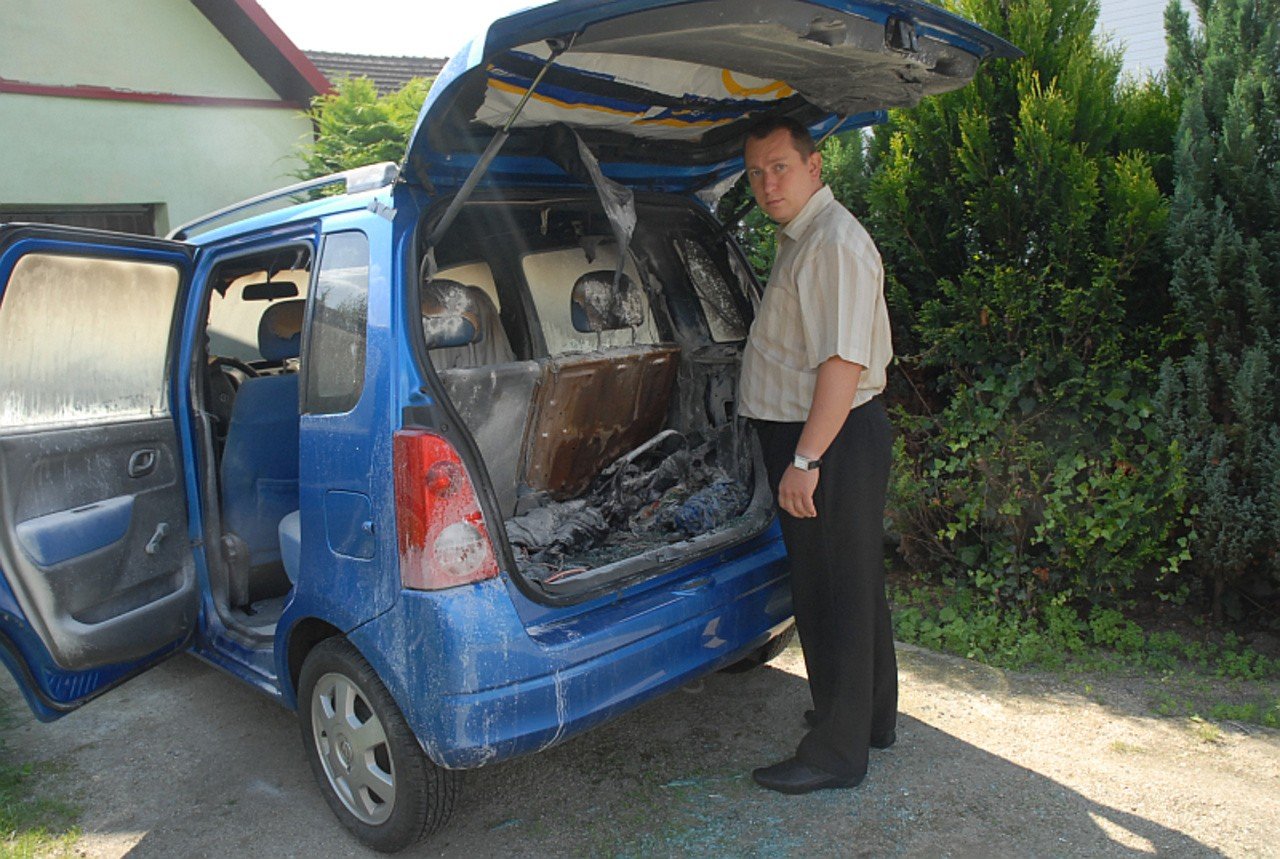 Spalił auto koktajlem Mołotowa. Mieszkańcy Krępy żyją w