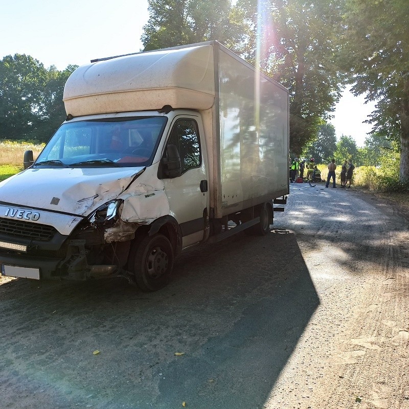 Wypadek w miejscowości Lulewiczki. Audi uderzyło w iveco. Są...