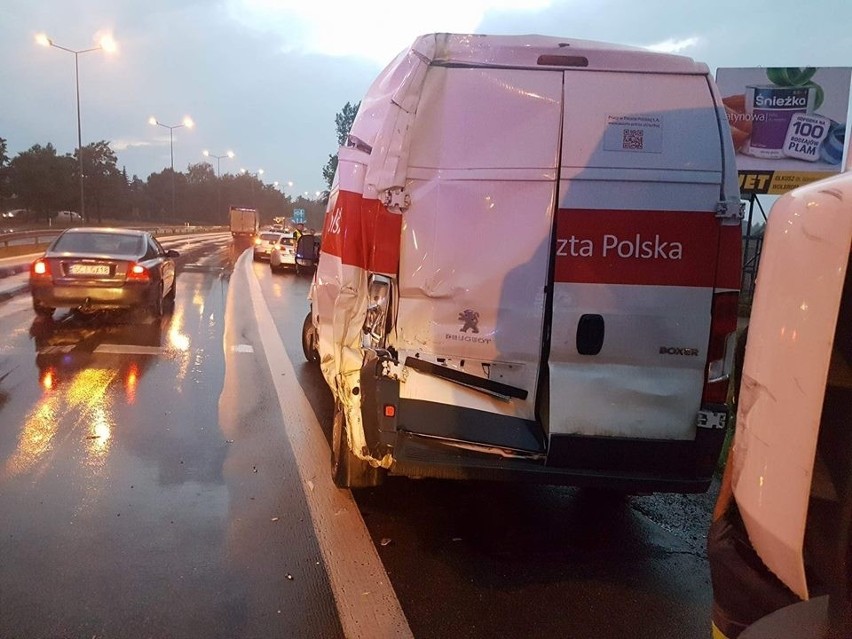Karambol na krajowej 94 w Olkuszu, zderzyło się 5 pojazdów