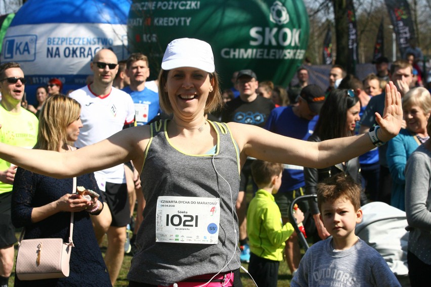 Biegli w niedzielę nad Zalewem Zemborzyckiem. To ostatni bieg z cyklu "Cztery Dychy do Maratonu" [DUŻO ZDJĘĆ]