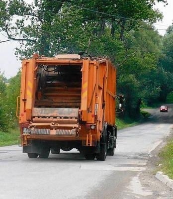 Firmy zajmujące się wywozem śmieci muszą być znane przed wakacjami FOT. JOLANTA BIAŁEK