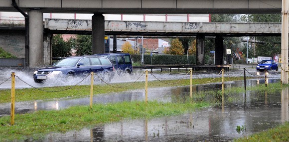 Tak wyglądała ulica Gdańska dziś w południe. Jest szansa, że jutro rano wjazd do szczecina będzie odbywał się normalnie.