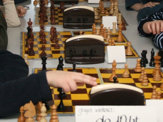 Zagraj w turnieju szachowym z okazji 1013 urodzin Dębu Bartka