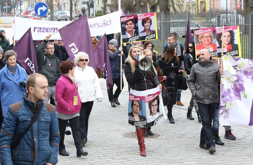 Manifa w Kielcach. O dyskryminacji i prawach kobiet w centrum miasta