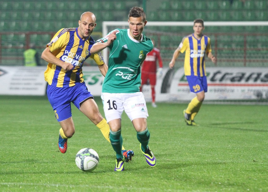 Arka Gdynia wygrała w Bełchatowie z liderem tabeli! Piękny gol Tomasza Jarzębowskiego! [ZDJĘCIA]