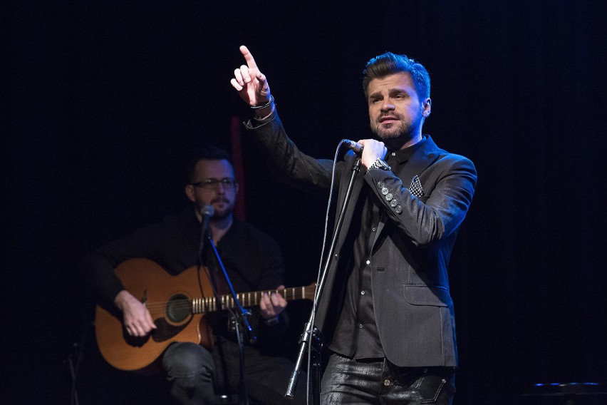 Łukasz Zagrobelny czarował swoim głosem podczas koncertu w Pińczowie