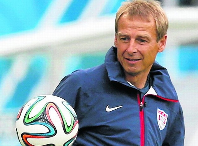Jurgen Klinsmann przekazał reprezentację Niemiec obecnemu trenerowi Joachimowi Loewowi.