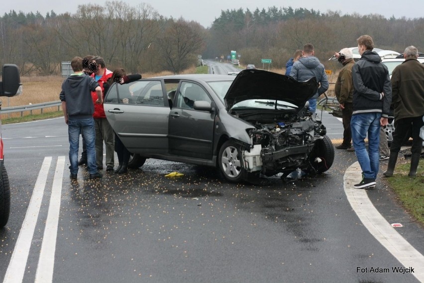 Wypadek na trasie Białogard - Koszalin [zdjęcia]