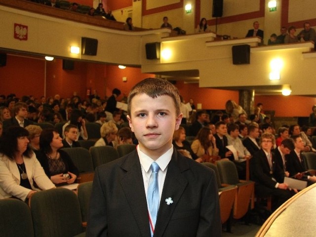 Mateusz Wawrzeńczyk z Gimnazjum Świętej Jadwigi Królowej w Kielcach jest laureatem czterech konkursów.