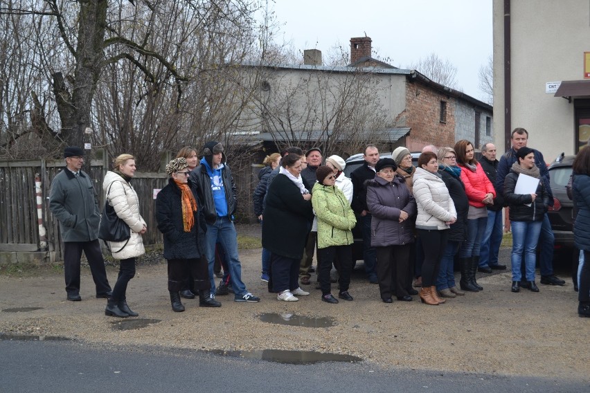 Mieszkańcy Konradowa i Łojek nie chcą składowiska odpadów niebezpiecznych