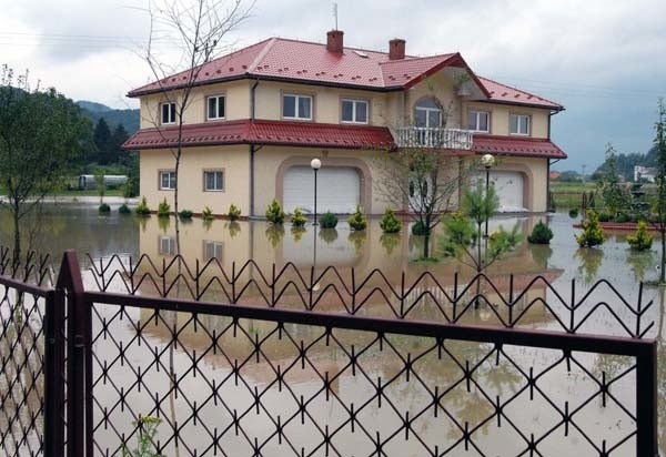 PowódL w Nadolanach, Sanoku i Trepczy.