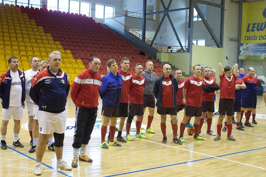 III Charytatywny turniej halowej piłki nożnej o puchar starosty stargardzkiego "Oldboje dla Lenki"