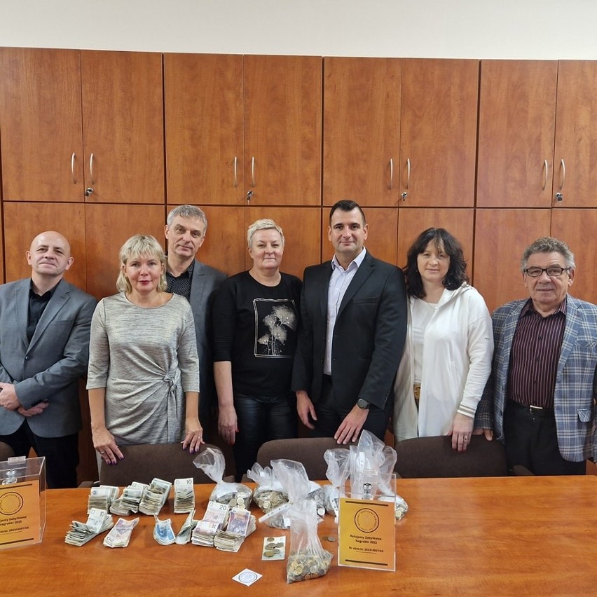 Społeczny komitet ratowania zabytkowych nagrobków w Chojnicach
