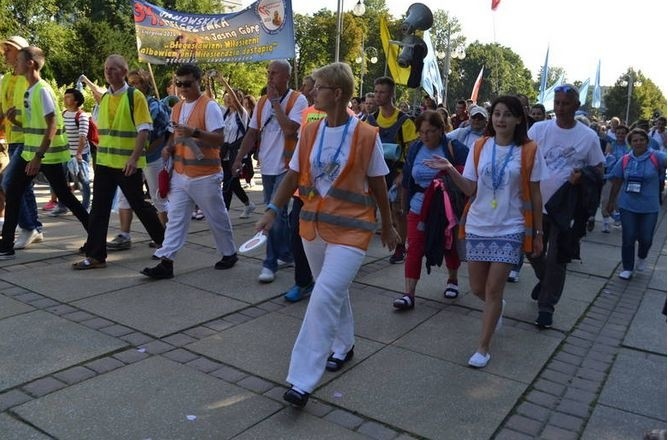 Pielgrzymi z diecezji sandomierskiej weszli w piątek na Jasną Górę