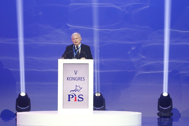 Jarosław Kaczyński podczas ubiegłorocznego kongresu PiS.