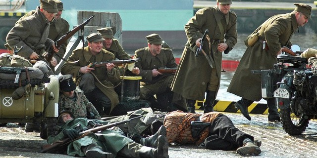 Tak w marcu tego roku "walczono&#8221; w Kołobrzegu w trakcie rocznicowych uroczystości. W przyszłym roku tak atrakcyjnego widowiska nie będzie.