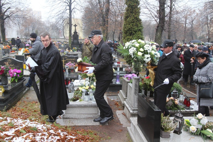 Pogrzeb Jerzego Cnoty. Wybitny śląski aktor spoczął na...