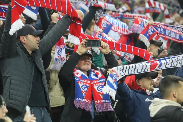 Kibice Górnika Zabrze tłumnie chodzili na mecze. Jak było na innych stadionach PKO Ekstraklasy?   Zobacz kolejne zdjęcia. Przesuwaj zdjęcia w prawo - naciśnij strzałkę lub przycisk NASTĘPNE