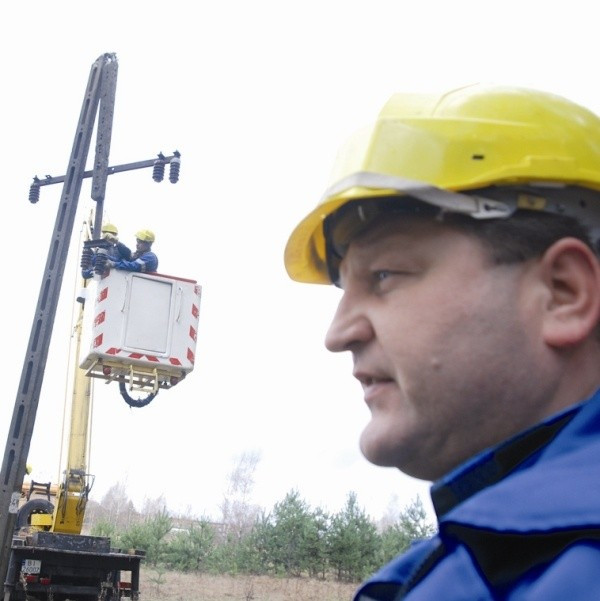 Zerwane linie energetyczne, opóźnione pociągi
