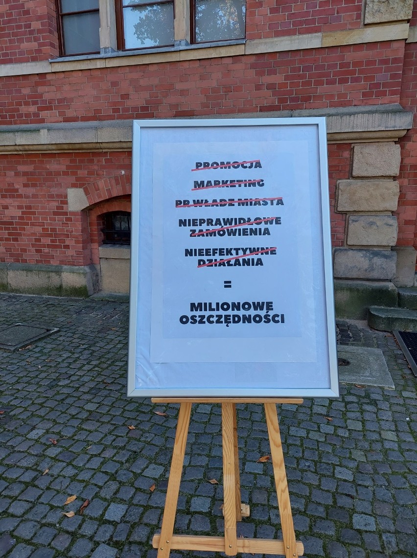 Gdzie Gdańsk ma szukać oszczędności? Radni PiS przedstawiają propozycje. Urząd: Kryzys jest nieunikniony