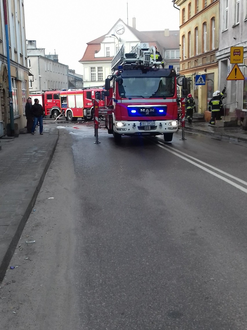 W piątek rano przy ulicy Koszalińskiej w Karlinie pali się...