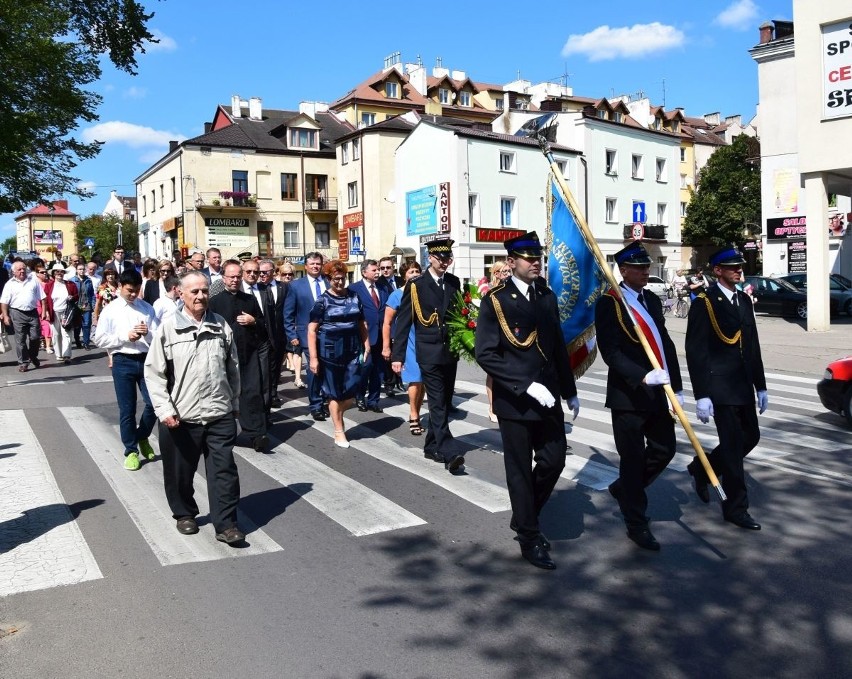 Uroczyste obchody Święta Wojska Polskiego w Ostrowcu (ZDJĘCIA)