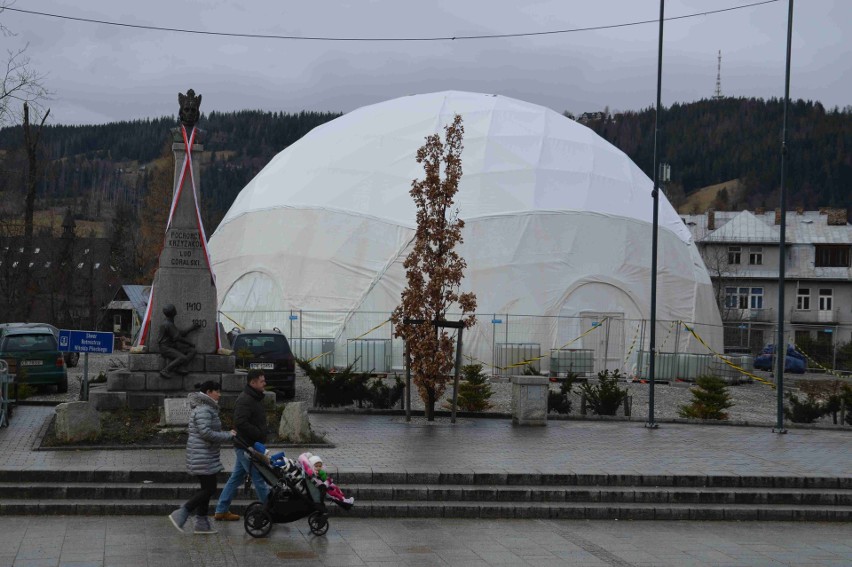 Zakopane. Kosmiczna kopuła w parku kulturowym [ZDJĘCIA]