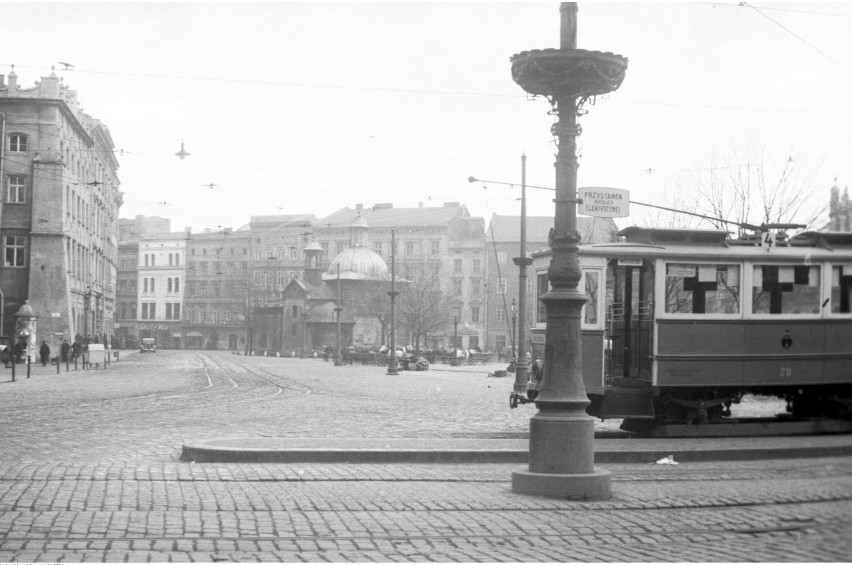 Tramwaje przed 1945 rokiem w Krakowie, nie uwierzysz, gdzie kiedyś były szyny [GALERIA]