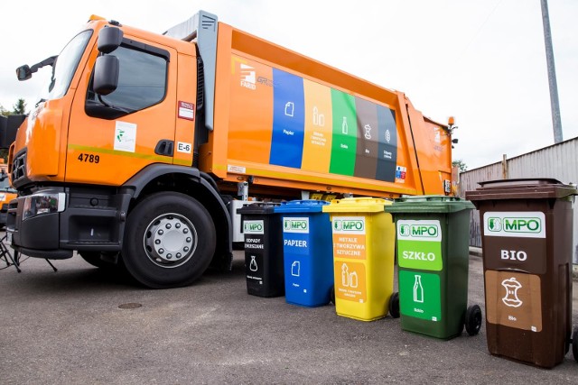 Warszawa może zapłacić wysokie odszkodowania za nieosiągnięcie wymaganego poziomu recyklingu.