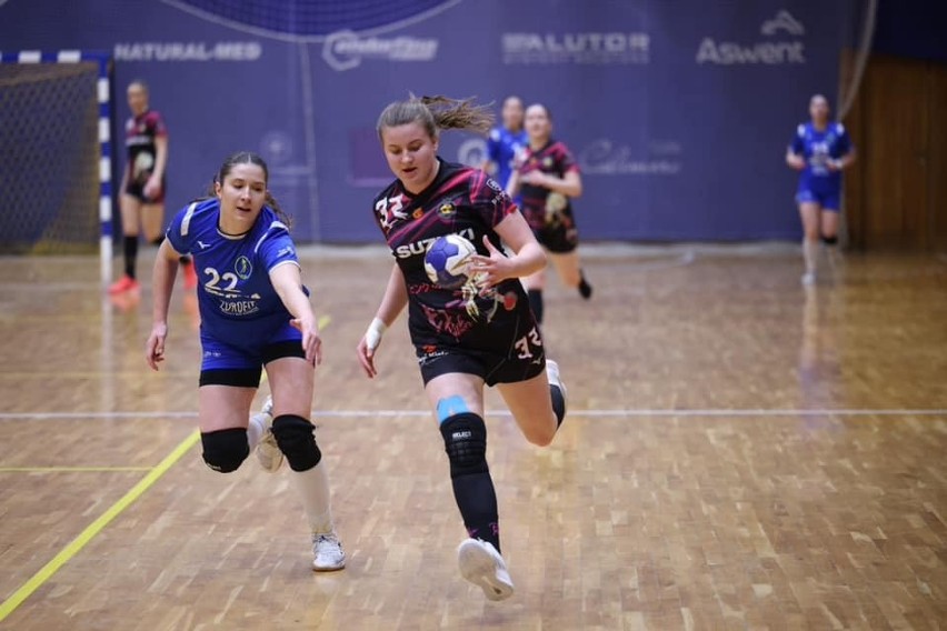 Wysoka porażka Suzuki Korony Handball Kielce z SPR Gdynia w Lidze Centralnej Kobiet