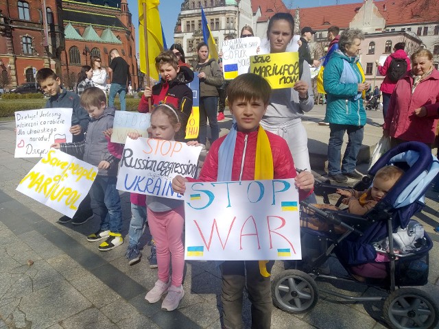 Dzieci w Legnicy protestują przeciw wojnie