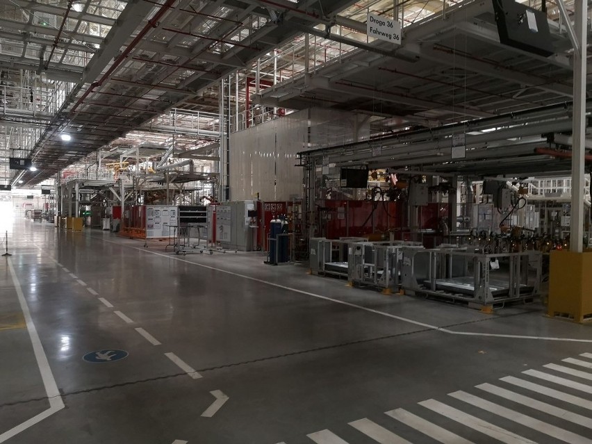 Fabryka Volkswagena bez ludzi to niecodzienny widok....