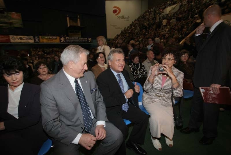 Ponad trzy tysiące osób podziwialo w Slupsku wystep...