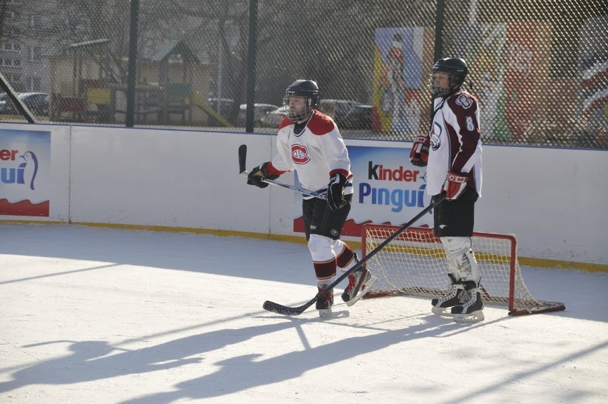 W Sandomierzu odbył się turniej w...hokeju na lodzie. Nasz zespół na drugim miejscu (ZDJĘCIA)