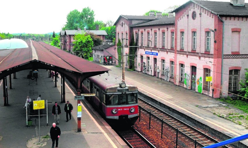 Dworzec kolejowy w dzielnicy Ząbkowice