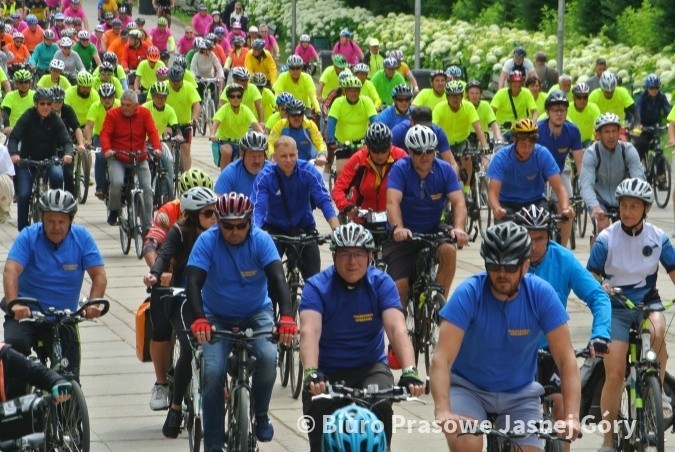 Rowerzyści w niespełna tydzień przejechali ponad 500...