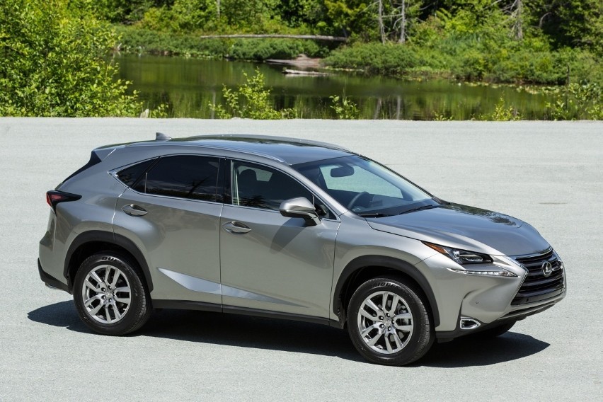 Lexus nx200t...