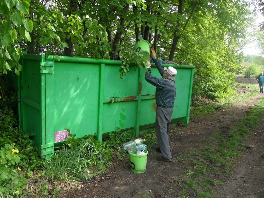 Mieszkańcy osiedla Ustronie posprzątali staw Durka