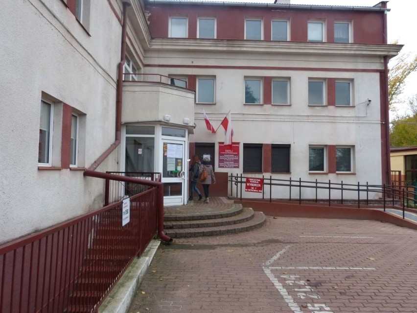 Wybory parlamentarne 2015 w powiecie ostrowieckim. Lokale już otwarte 