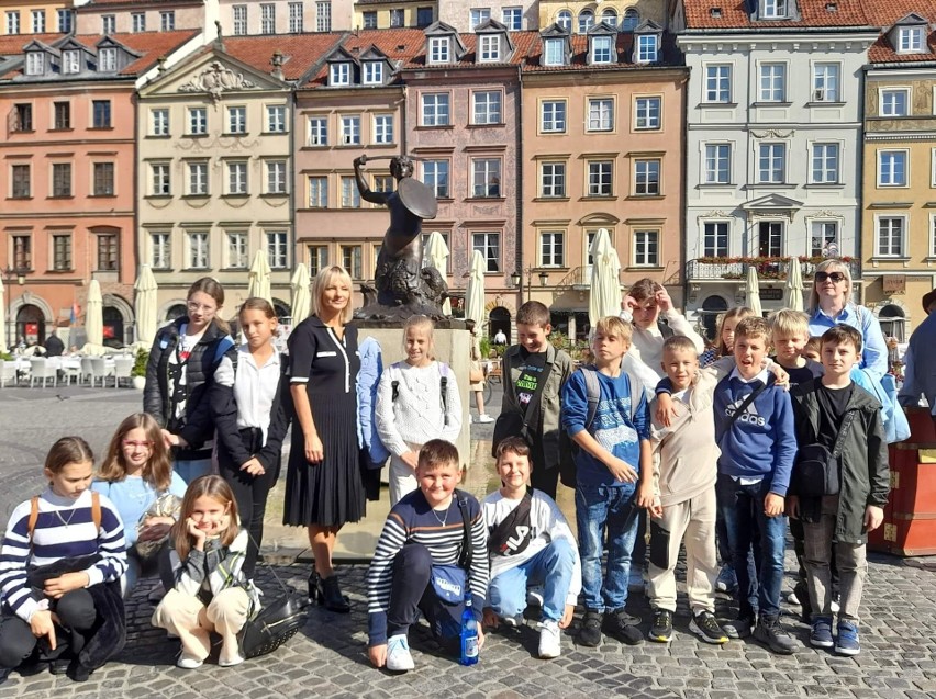 Uczniowie ze Stąporkowa odwiedzili polski Sejm i warszawskie Stare miasto. Spodobało im się