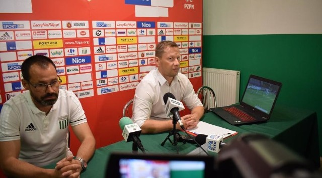 Trener Radomiaka, Dariusz Banasik (z prawej)