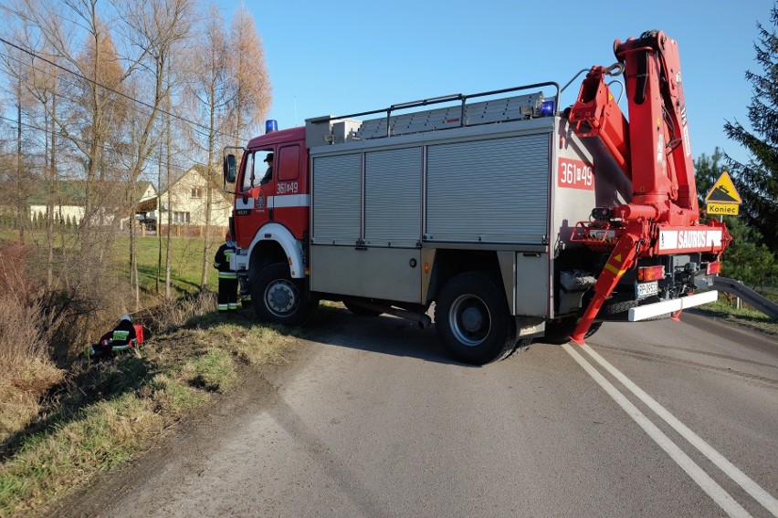 Do zdarzenia doszło w piątek na drodze wojewódzkiej nr 884 w...