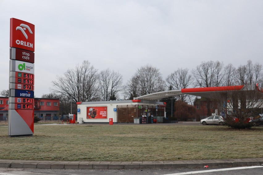 Ceny benzyny w lutym 2022. Duże obniżki na stacjach benzynowych w Łodzi i województwie. Od 1 lutego niższy VAT na paliwa 1.02.2022