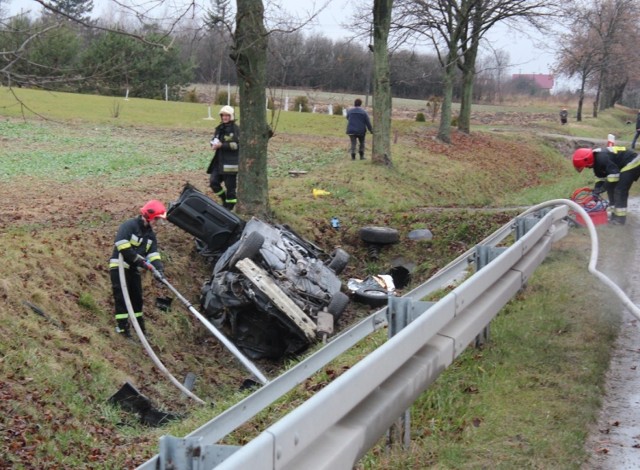 Wypadek na K12. Dwie osoby w szpitalu