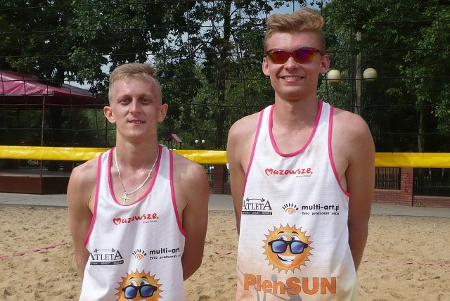 Karol Janek i Mariusz Janiszewski wygrali pierwszy tegoroczny turniej Grand Prix Radomia w siatk&oacute;wce plażowej amator&oacute;w.