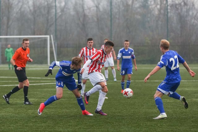 Piłkarze Wisły i Cracovii liczą na miejsce w czołówce tabeli grupy wschodniej CLJ U-19