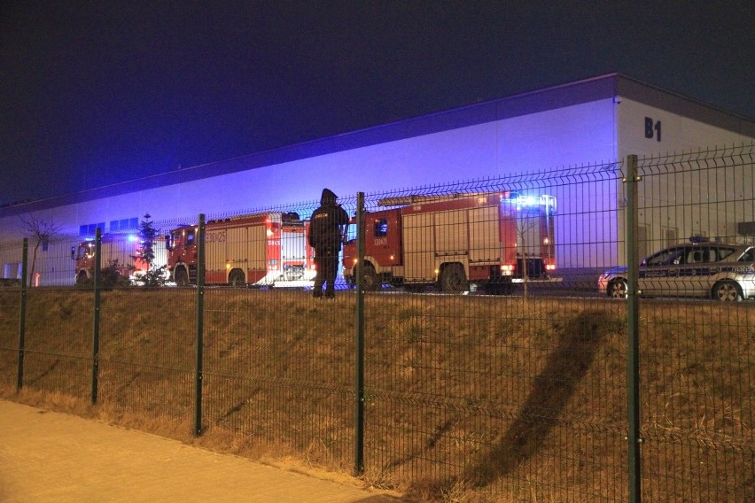 Biskupice Podgórne: Wypadek w fabryce LG Display. Dwie osoby ranne, w tym jedna ciężko (ZDJĘCIA)