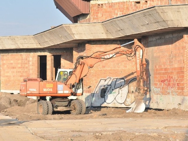 Aula koncertowa Państwowej Szkoły Muzycznej I stopnia w Tarnobrzegu zyska w końcu należyty blask. Budowa zostanie zakończona w lipcu 2013 roku.