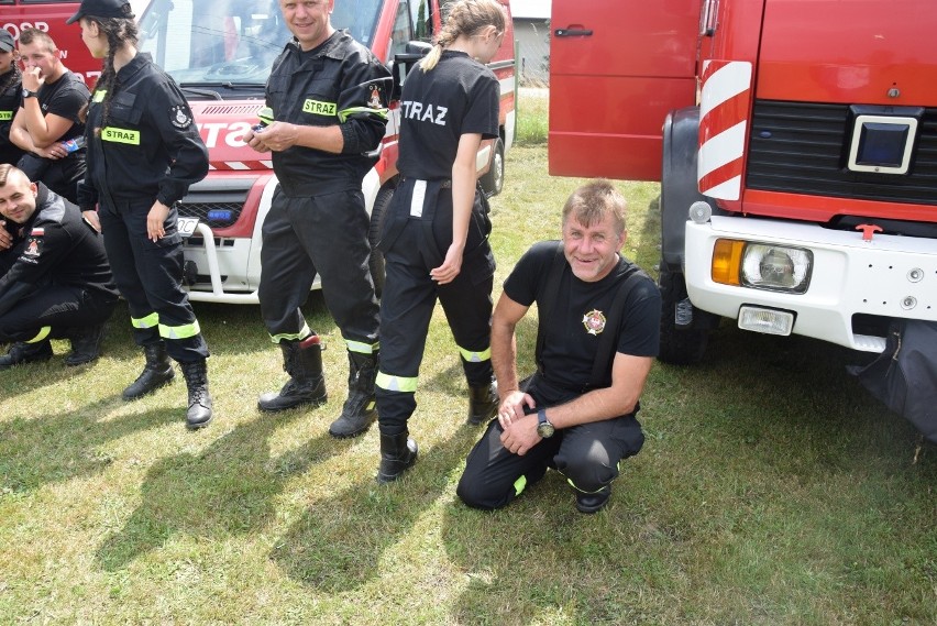 Bosutów i Poskwitów to najlepsze drużyny strażackie w powiecie krakowskim. Zawody sportowo-pożarnicze [ZDJĘCIA]