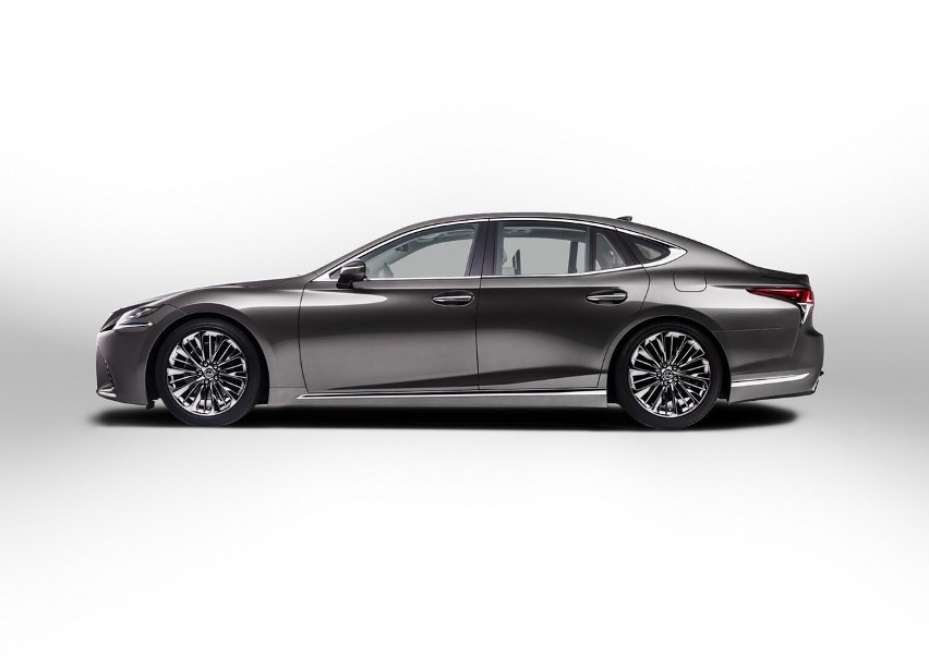 Lexus LS...